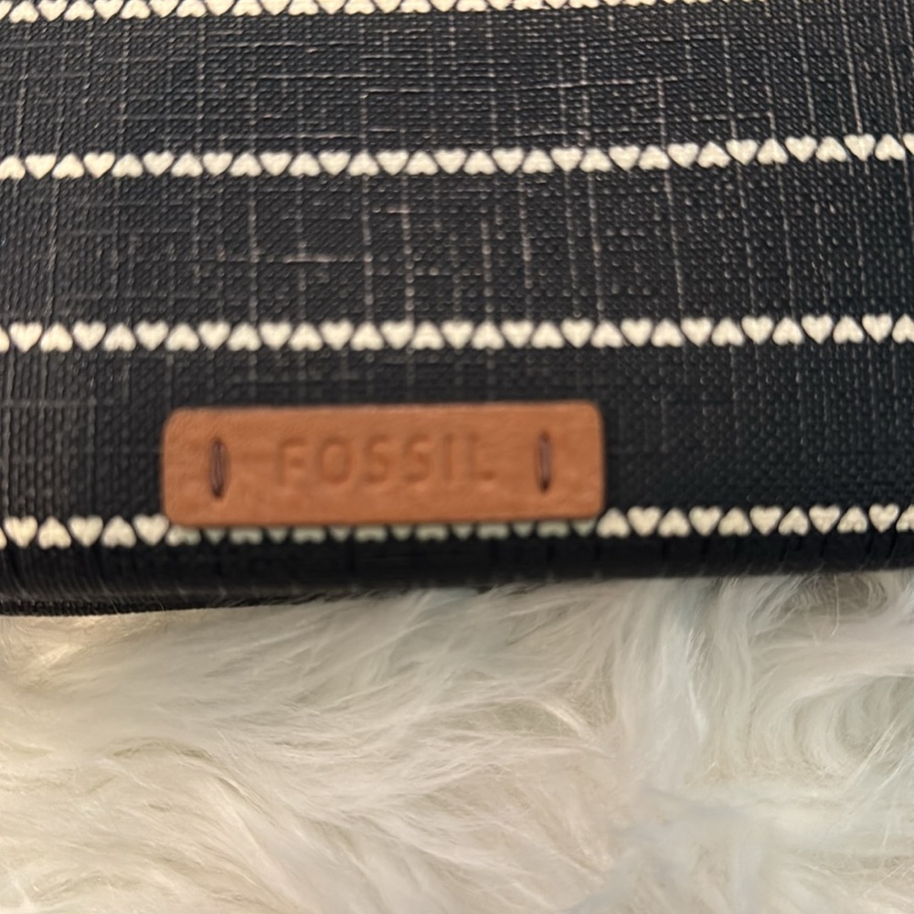 Fossil Devon Crossbody Bag Black and White Striped - Picture 3 of 10